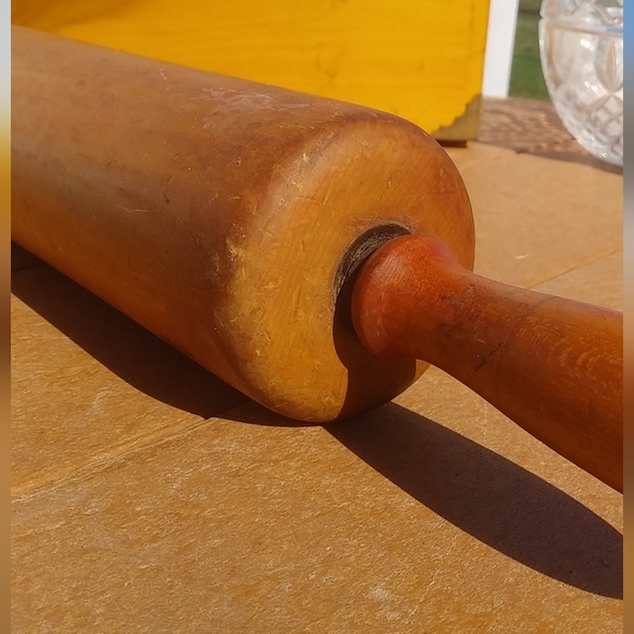 Vintage 1940s Large 23" Wooden Rolling Pin from Mid-Centery America - Great Cond - Picture 4 of 5